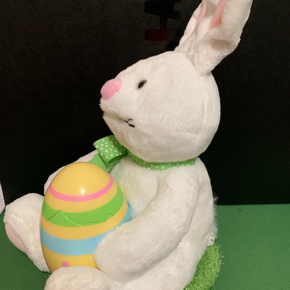 Hallmark Collectible - Picture 4 of 5